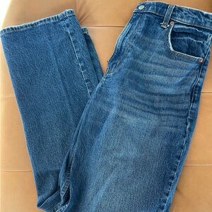 Abercrombie 90s straight ultra high rise jeans in Dark
